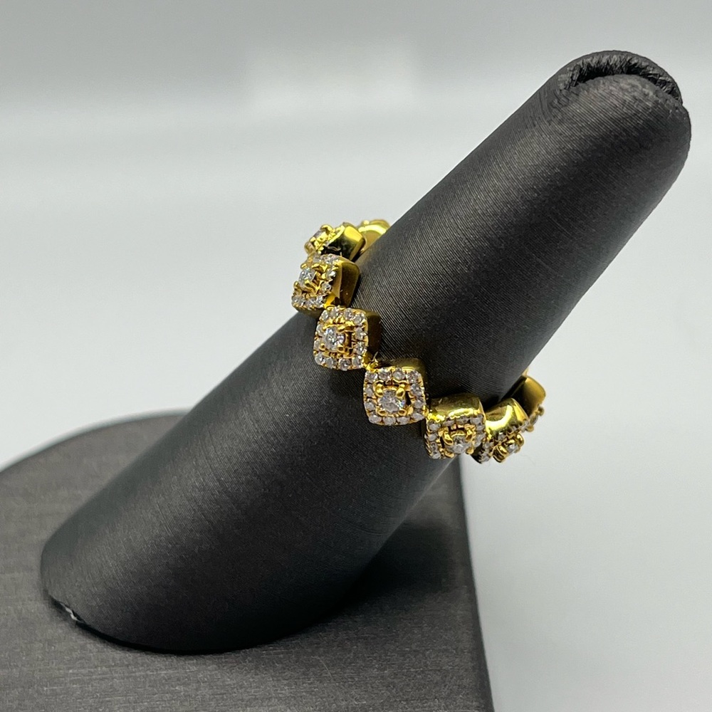 Diamond halo eternity band